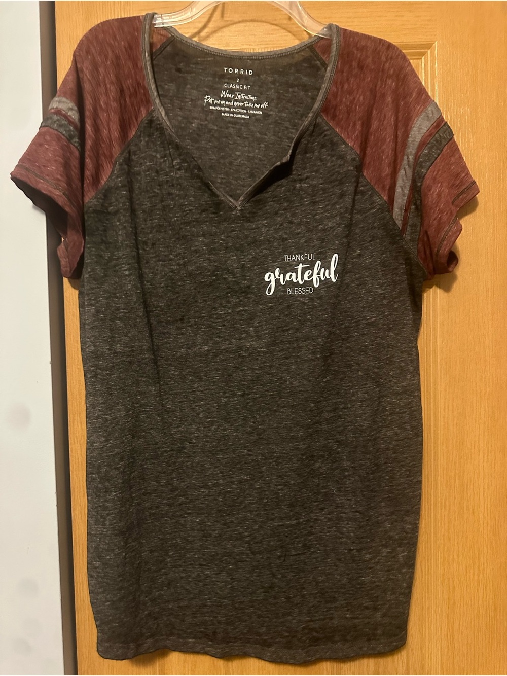 torrid Charcoal & Maroon 'Grateful' V-Neck Tee
